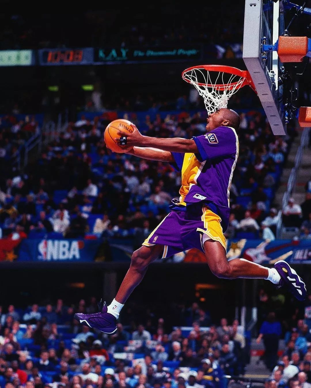 世体：新赛季西甲只有队长能和裁判沟通，巴萨可能更换队长人选